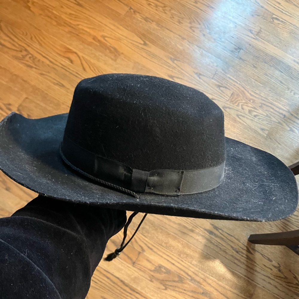 Black hat